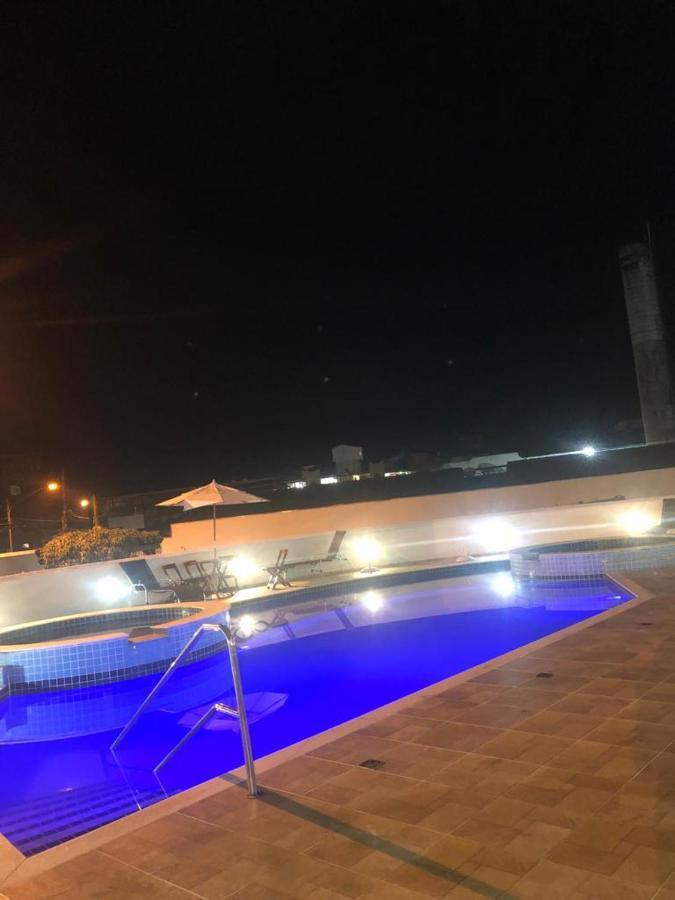 Apto Com Ar-Cond E Piscina A 100 M Praia Da Enseada Ubatuba Bagian luar foto